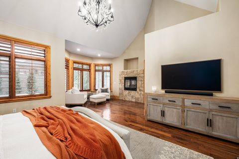 Tiny photo for 5083 S CLARENDEN PL E, Holladay, UT 84117 (MLS # 2139280)