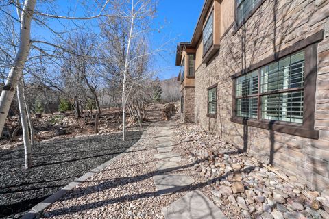 Tiny photo for 82 N MEADOW DR N, Springville, UT 84663 (MLS # 2143642)