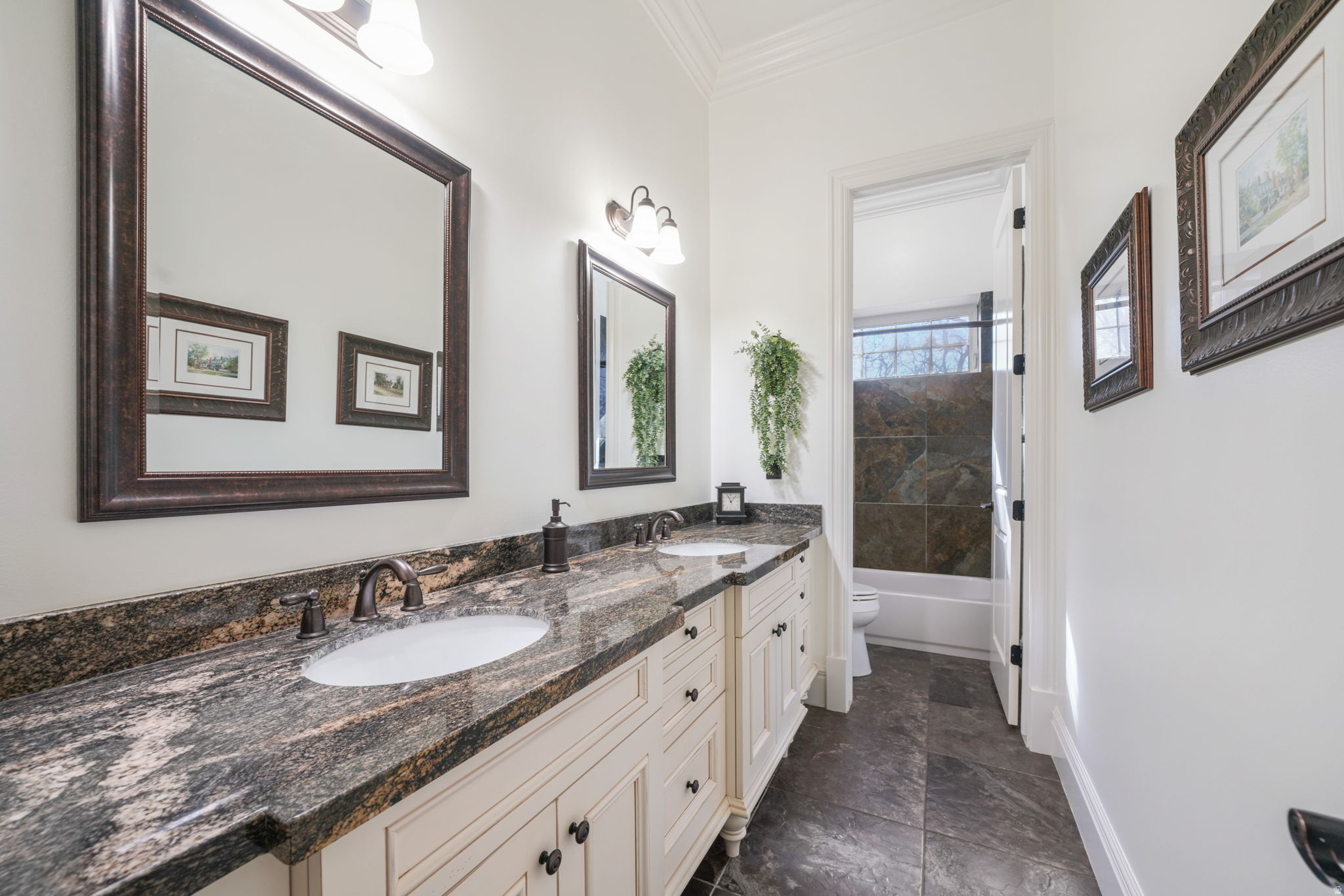 COTTAGES AT HOBBLE CREEK MHD - Residential