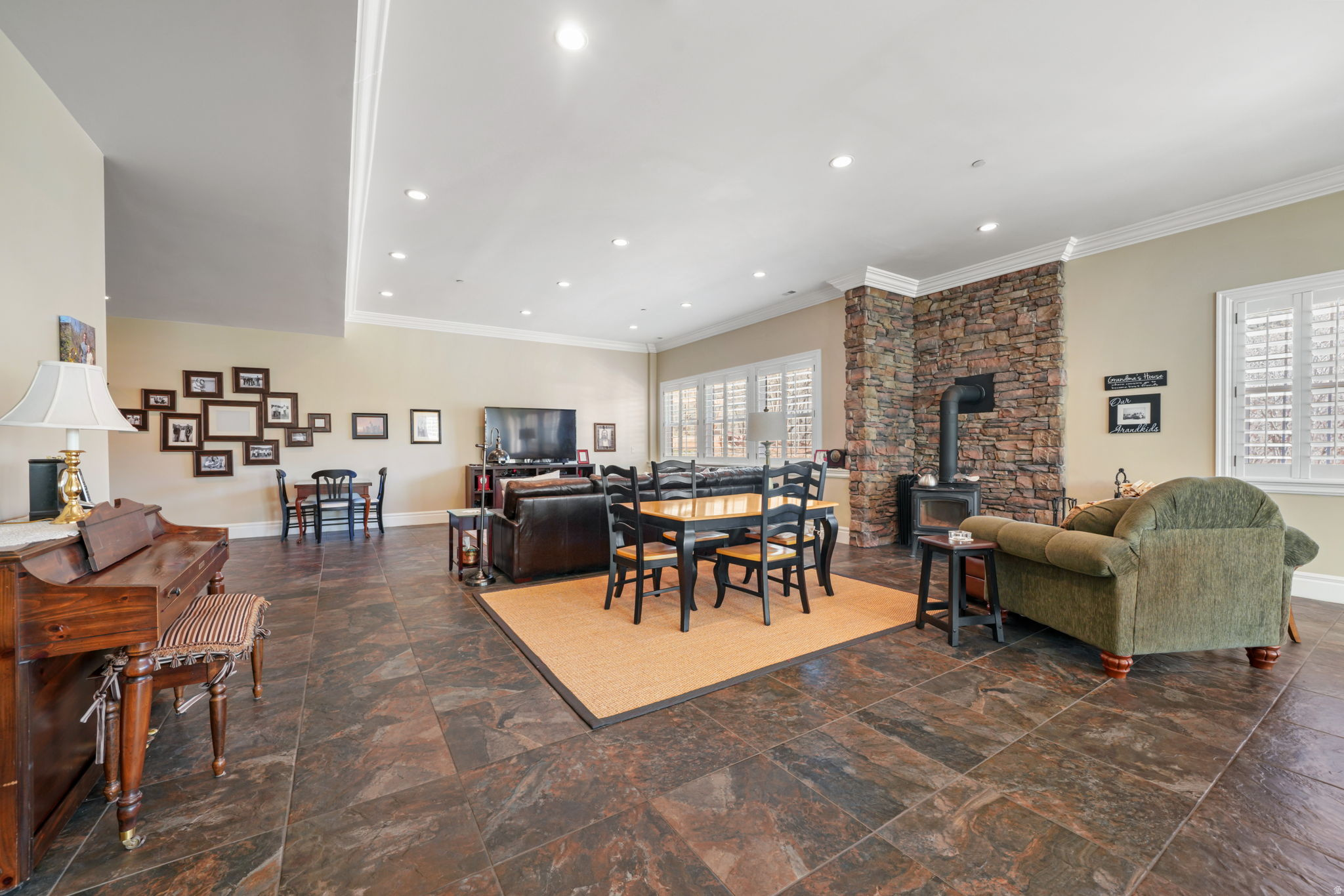 COTTAGES AT HOBBLE CREEK MHD - Residential