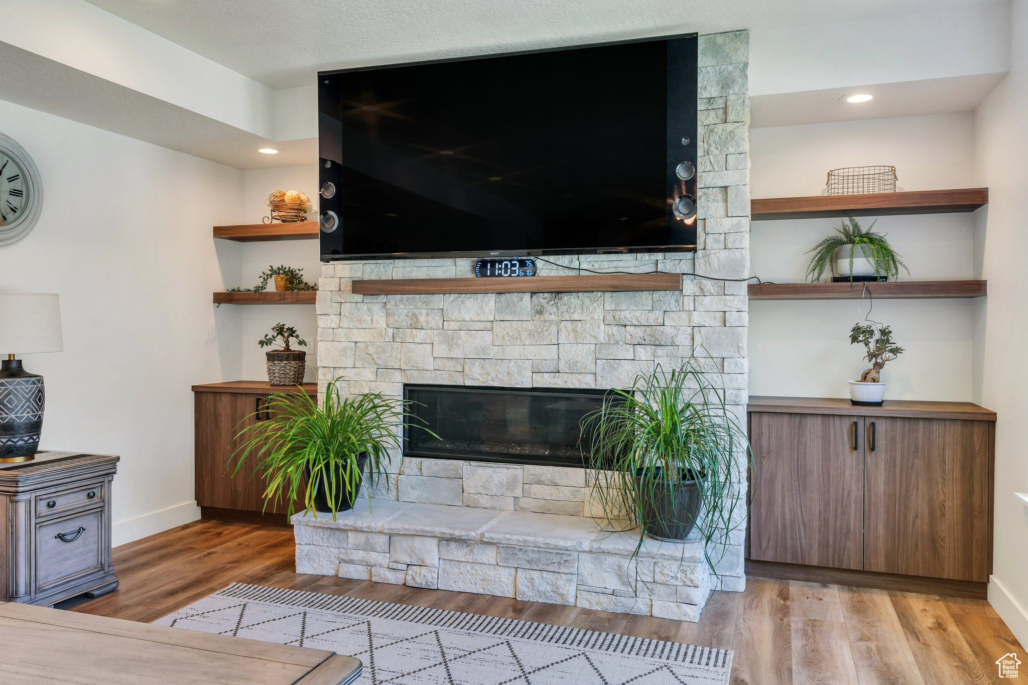 ASHLYN LANE - Residential