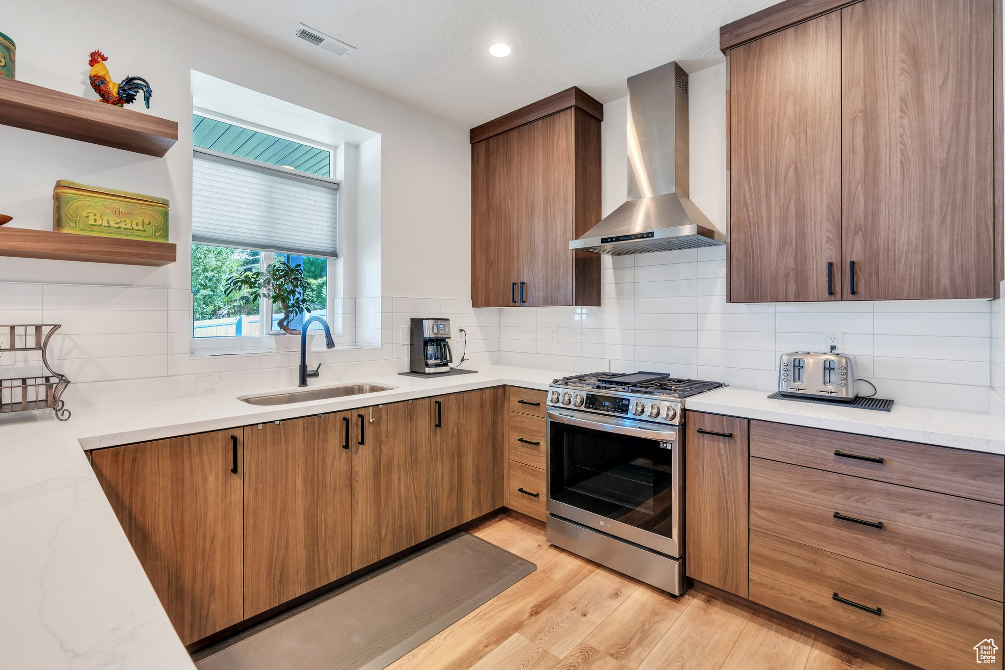 ASHLYN LANE - Residential