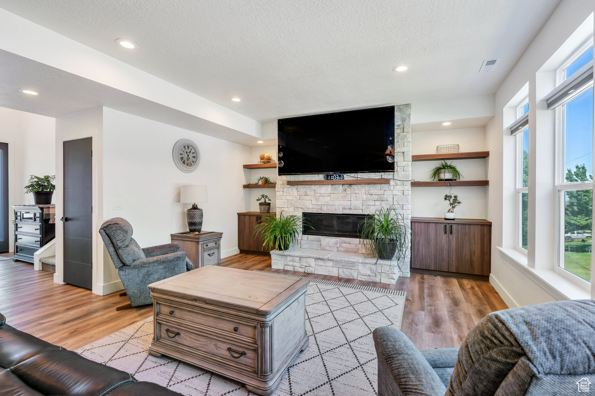 ASHLYN LANE - Residential