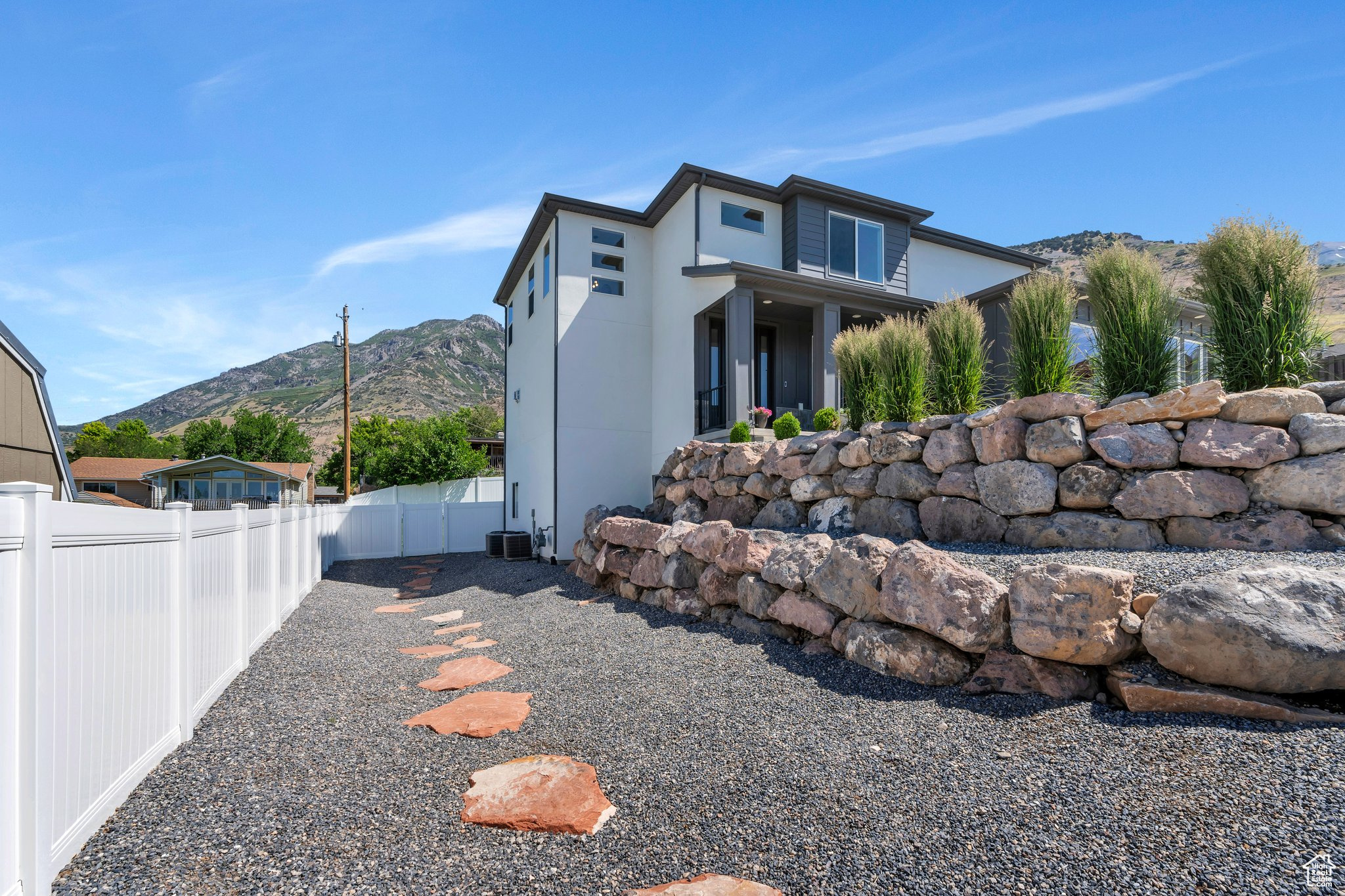 ASHLYN LANE - Residential