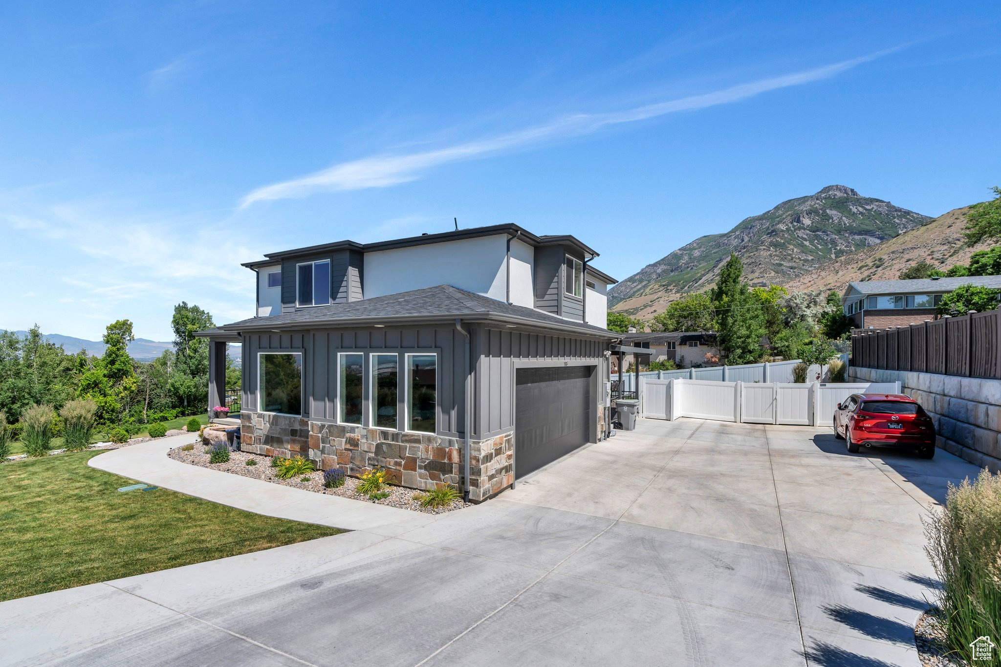 ASHLYN LANE - Residential