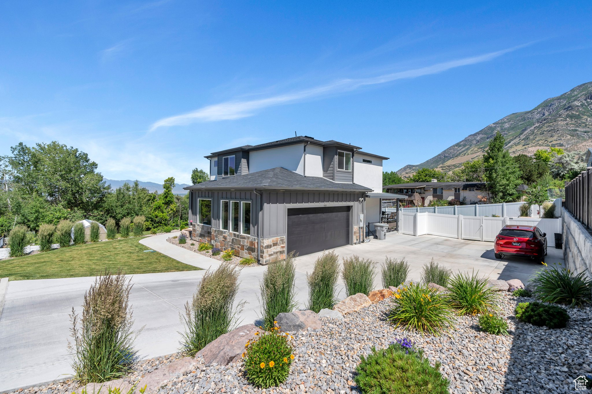 ASHLYN LANE - Residential