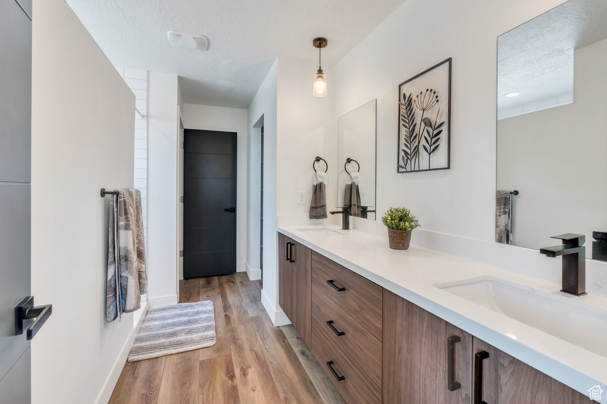 ASHLYN LANE - Residential