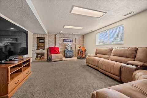 Tiny photo for 2298 W 800 N, Clinton, UT 84015 (MLS # 2138642)