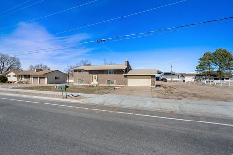 Tiny photo for 2298 W 800 N, Clinton, UT 84015 (MLS # 2138642)