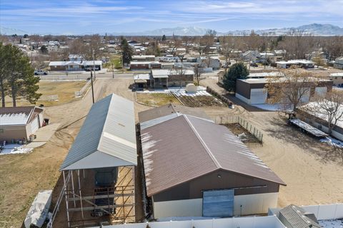 Tiny photo for 2298 W 800 N, Clinton, UT 84015 (MLS # 2138642)