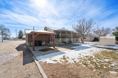 Tiny photo for 2298 W 800 N, Clinton, UT 84015 (MLS # 2138642)