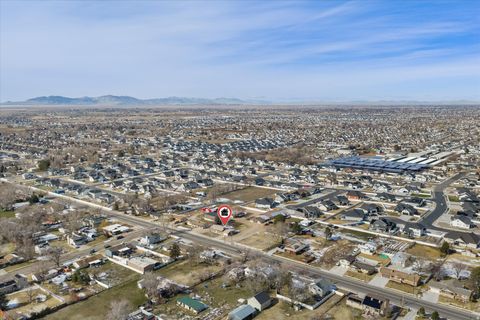 Tiny photo for 2298 W 800 N, Clinton, UT 84015 (MLS # 2138642)