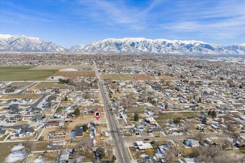 Tiny photo for 2298 W 800 N, Clinton, UT 84015 (MLS # 2138642)