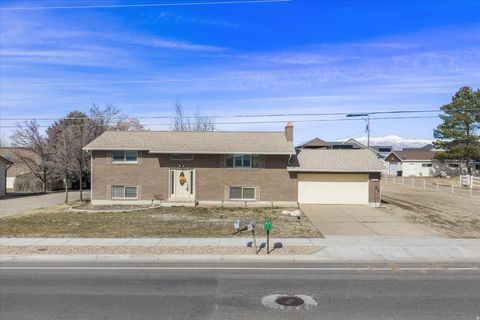 Tiny photo for 2298 W 800 N, Clinton, UT 84015 (MLS # 2138642)