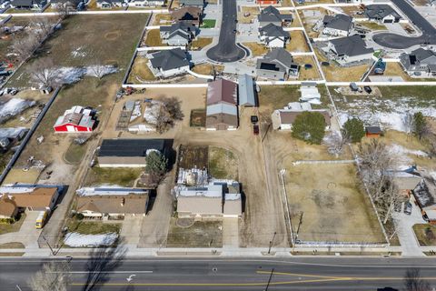 Tiny photo for 2298 W 800 N, Clinton, UT 84015 (MLS # 2138642)