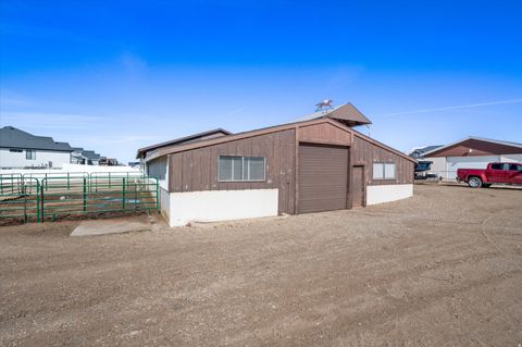 Tiny photo for 2298 W 800 N, Clinton, UT 84015 (MLS # 2138642)