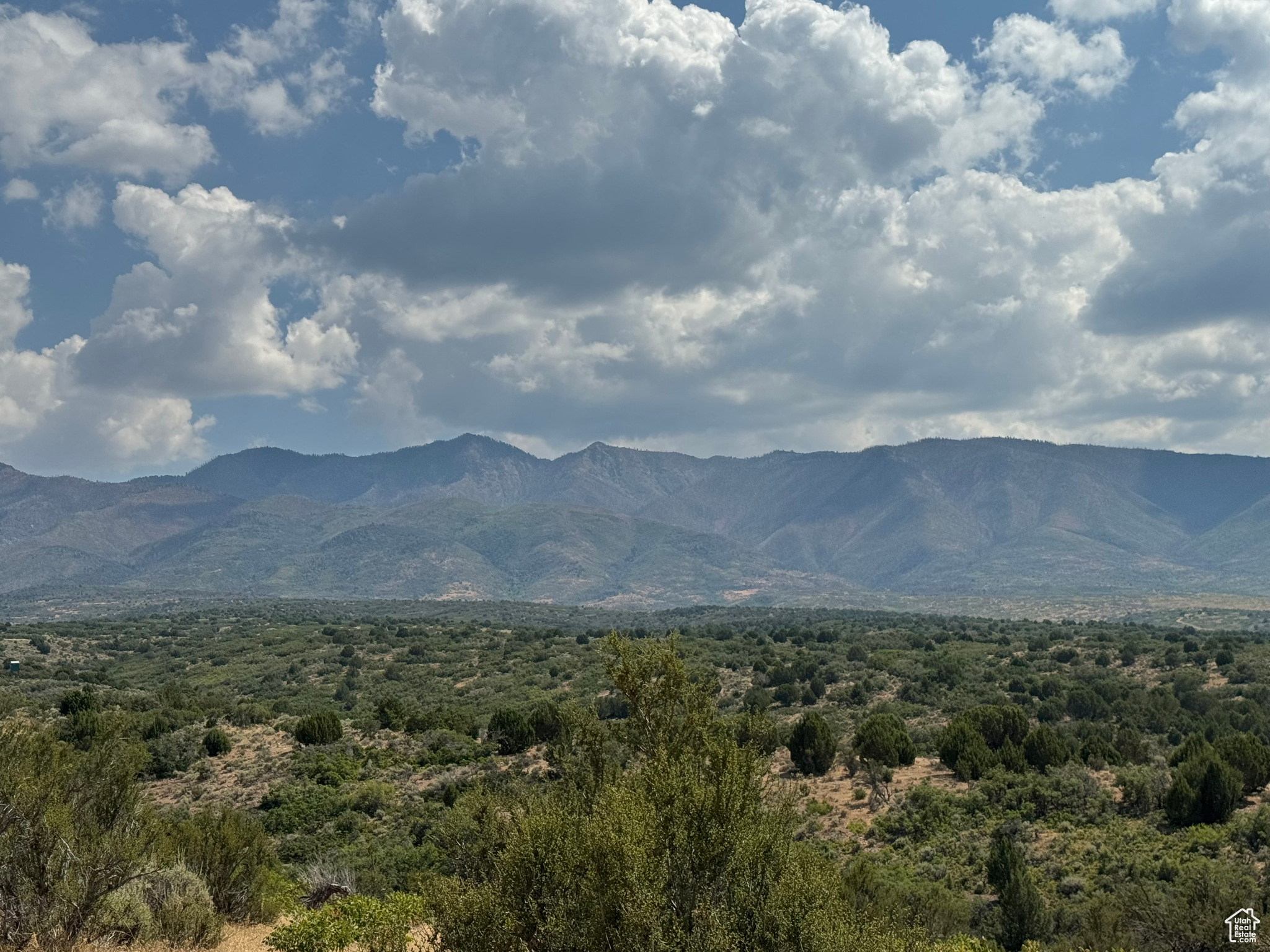 SE1/4 SEC 28, T21S, R4W - Land