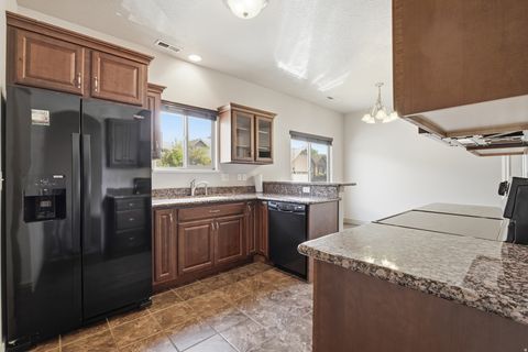 Tiny photo for 4444 S CROSS CREEK ROAD #19A RD, West Haven, UT 84401 (MLS # 2169637)
