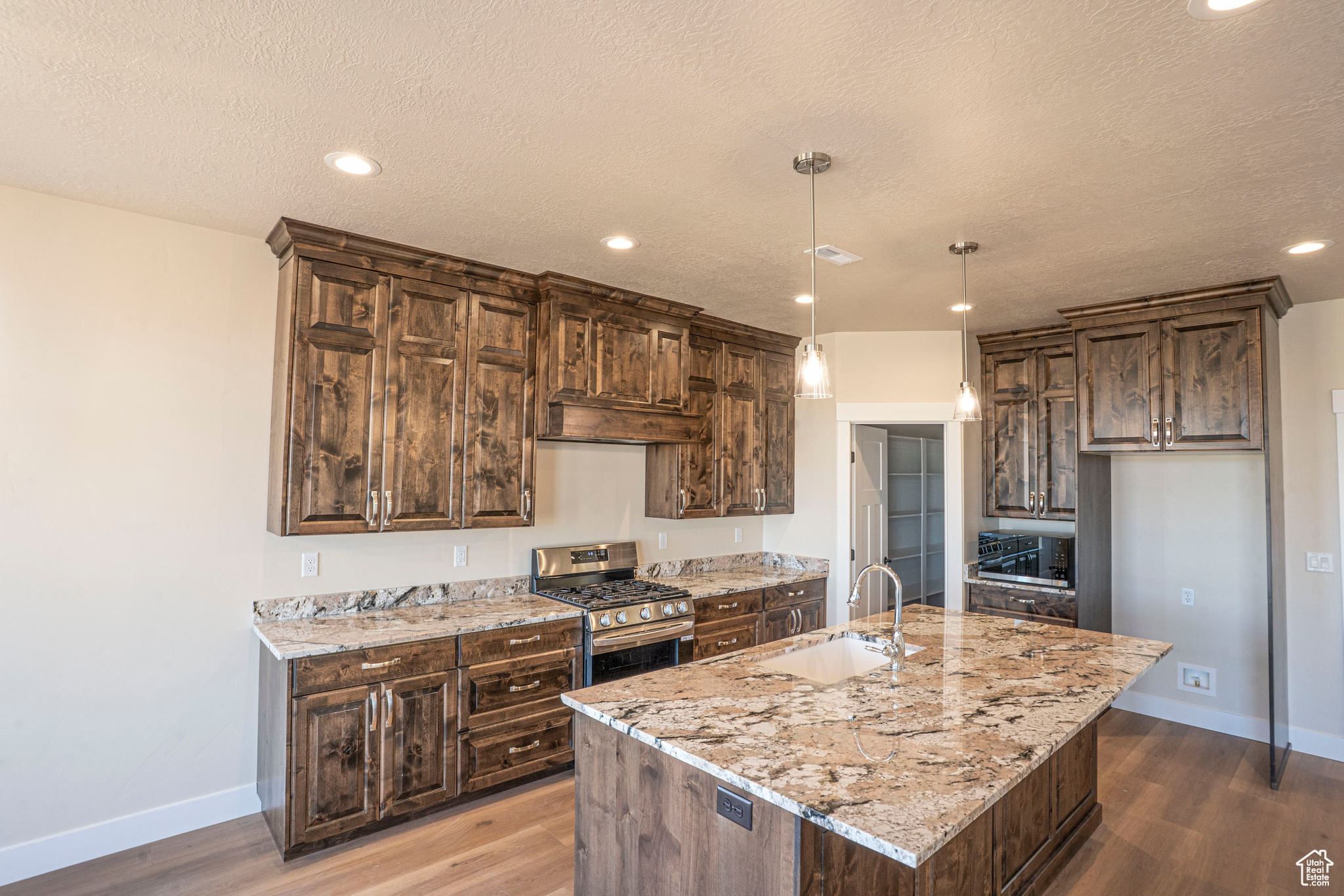 TAYLOR LANDING - Residential