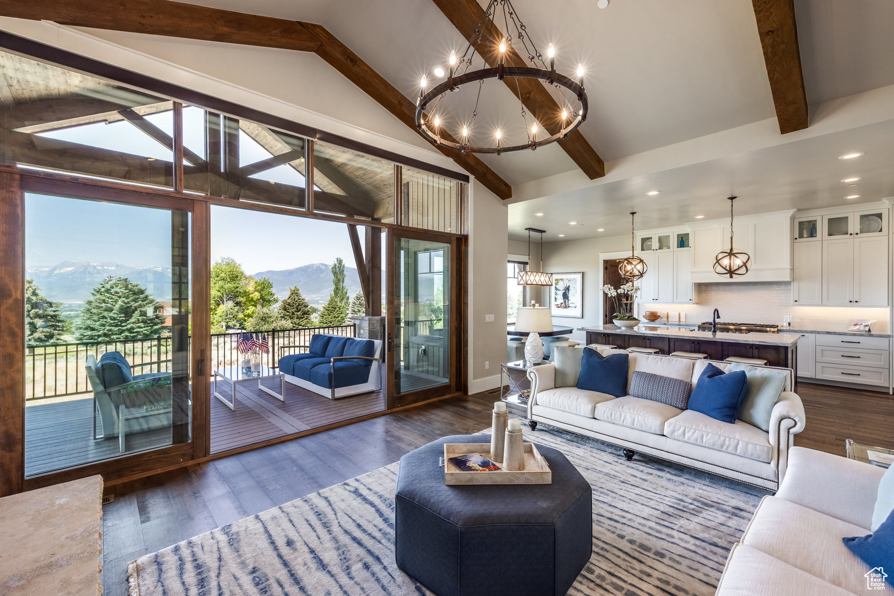 RED LEDGES - Residential