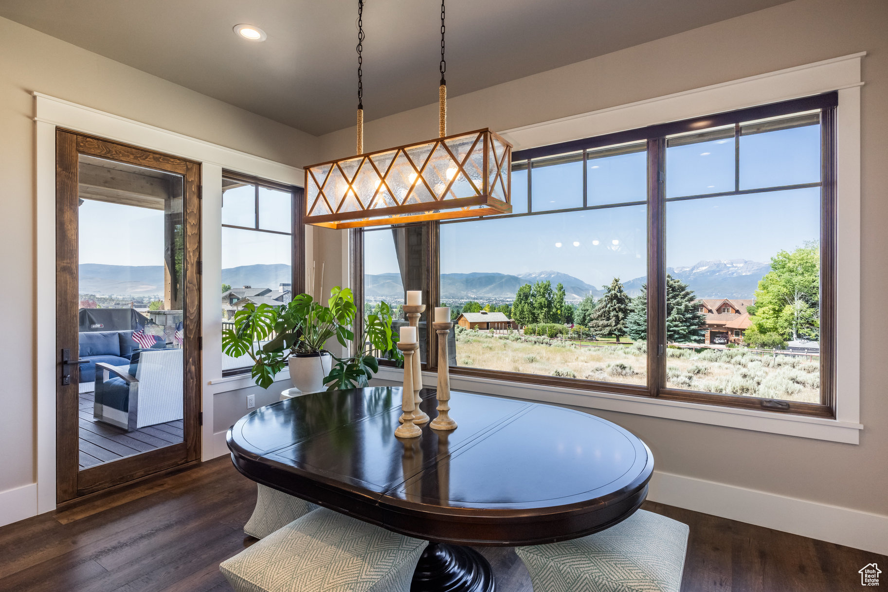 RED LEDGES - Residential