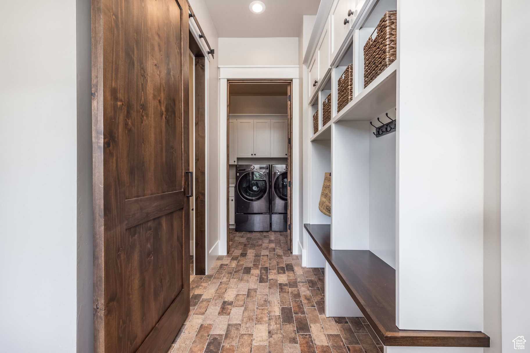 RED LEDGES - Residential