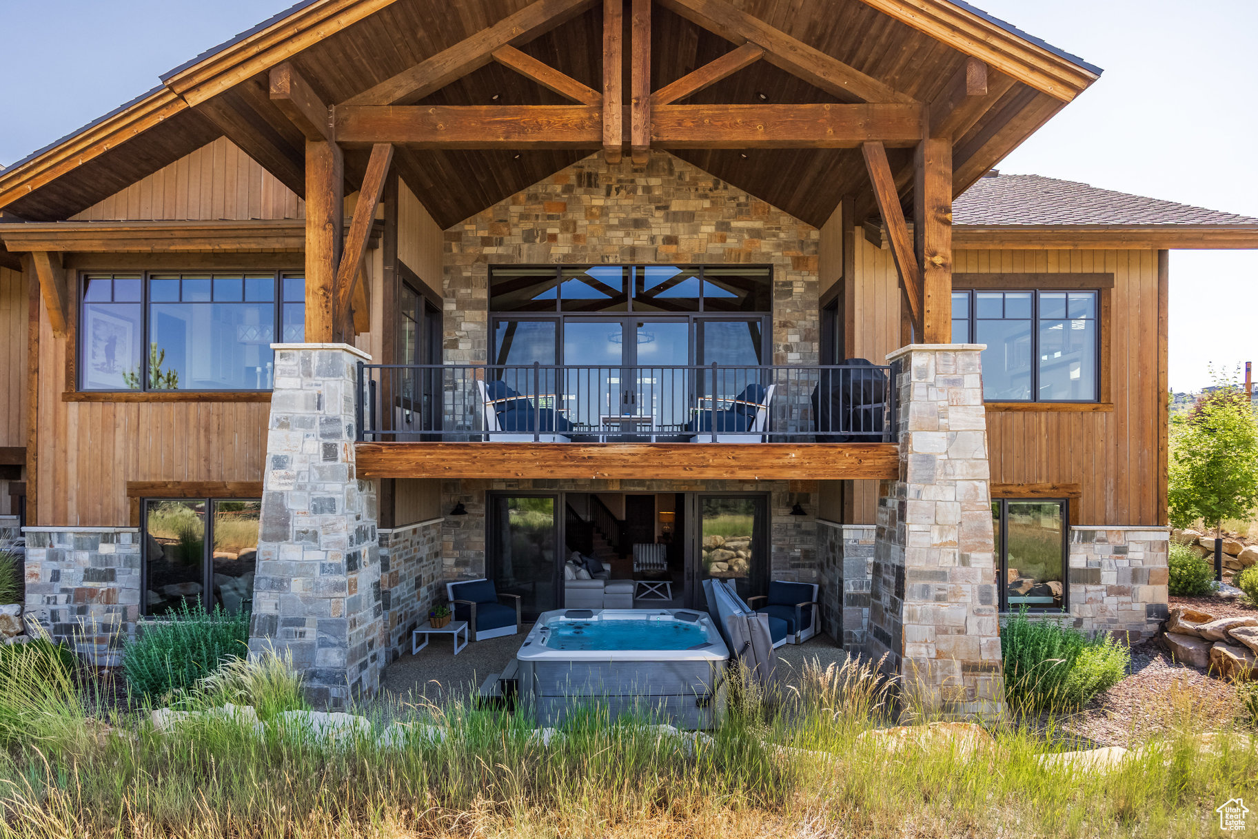 RED LEDGES - Residential