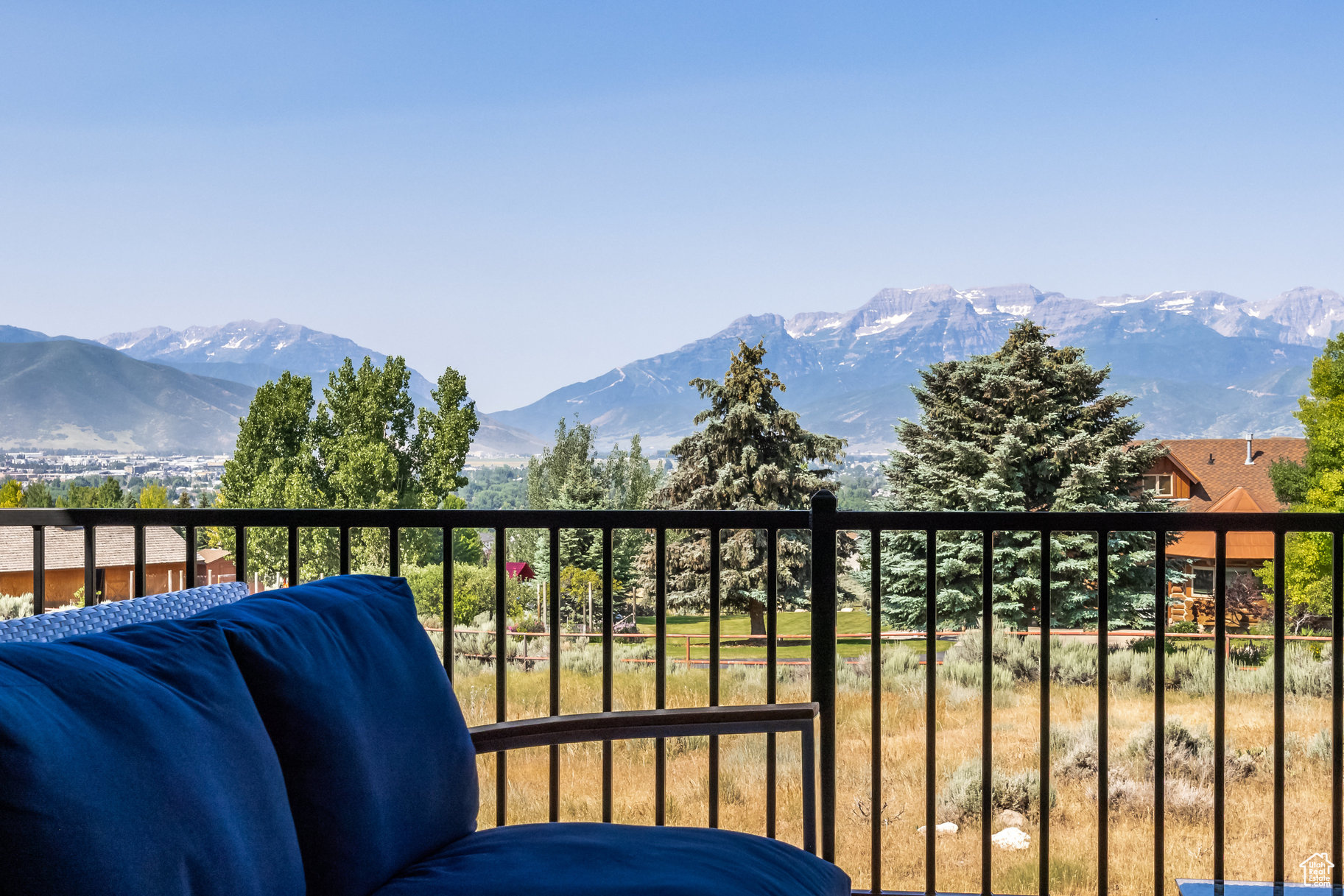 RED LEDGES - Residential