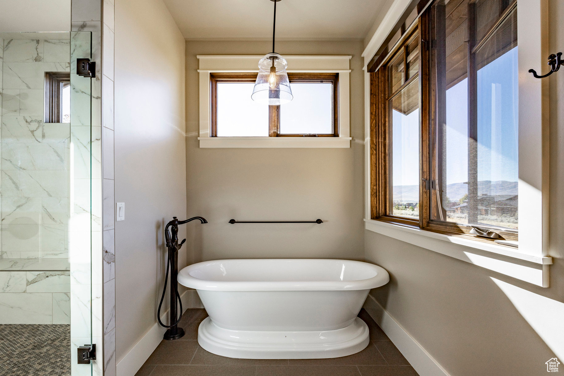 RED LEDGES - Residential