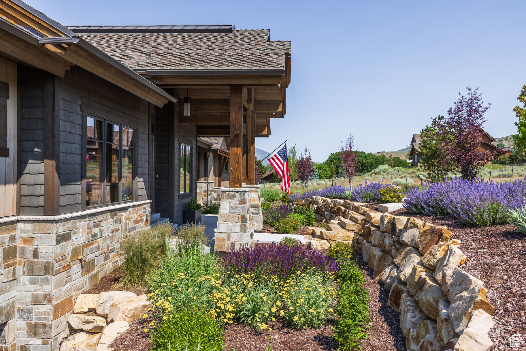 RED LEDGES - Residential