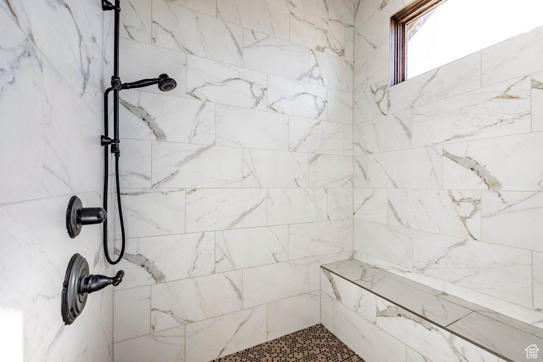 RED LEDGES - Residential