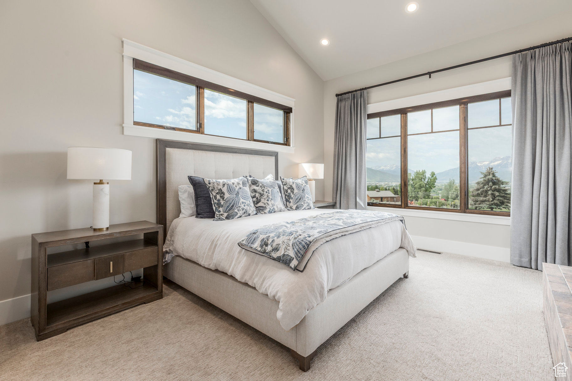 RED LEDGES - Residential