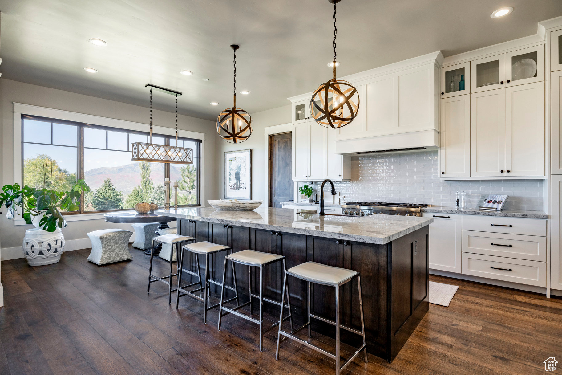 RED LEDGES - Residential