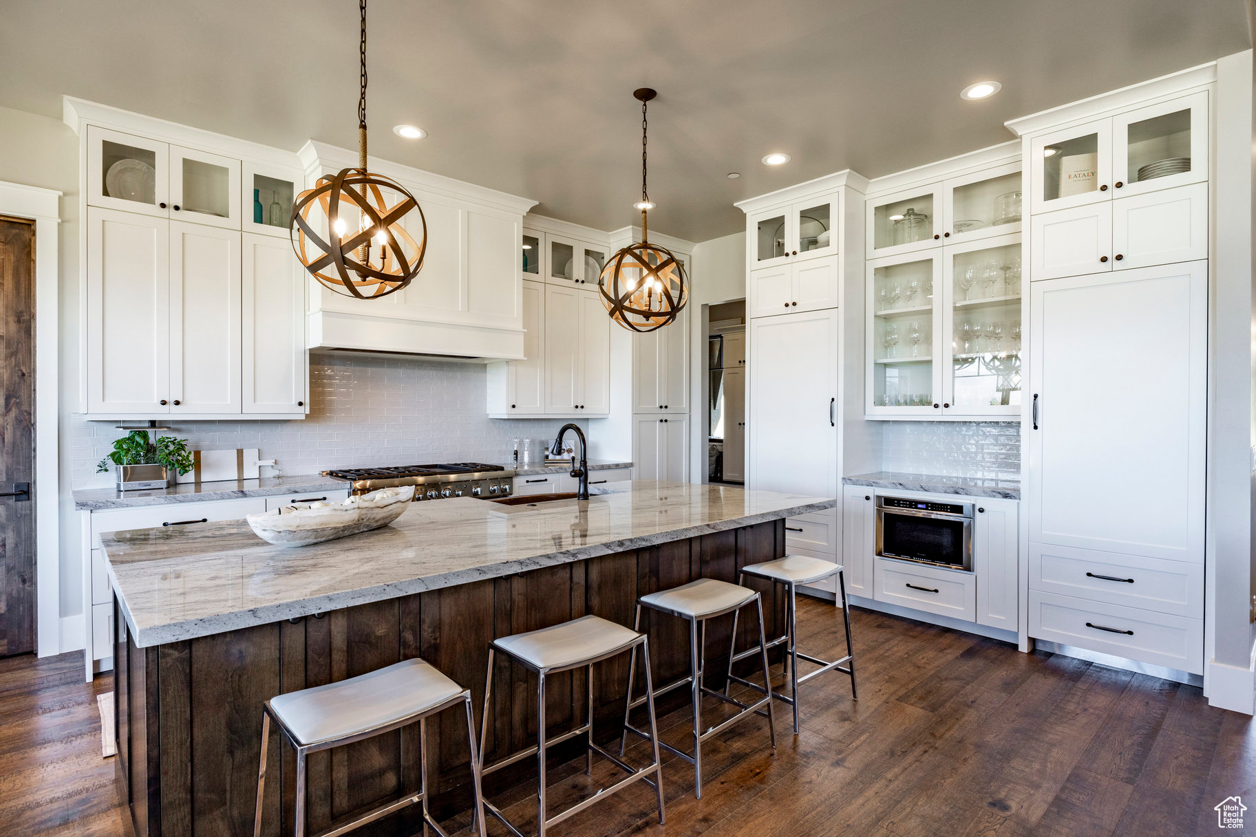 RED LEDGES - Residential