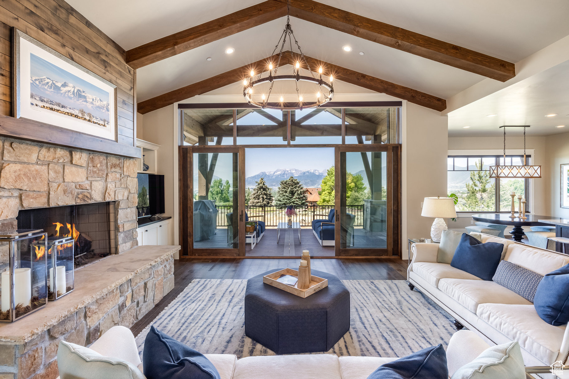 RED LEDGES - Residential