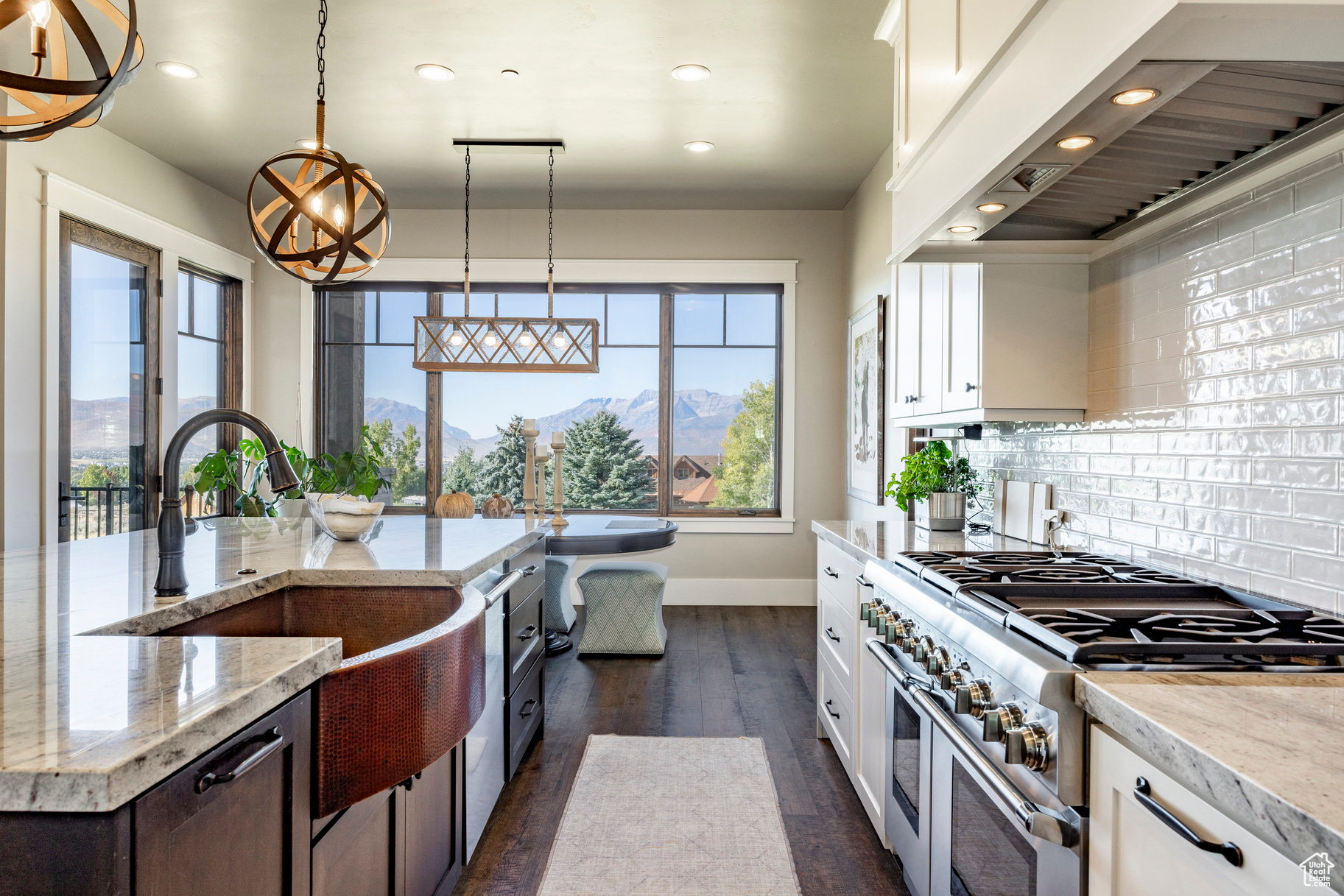 RED LEDGES - Residential