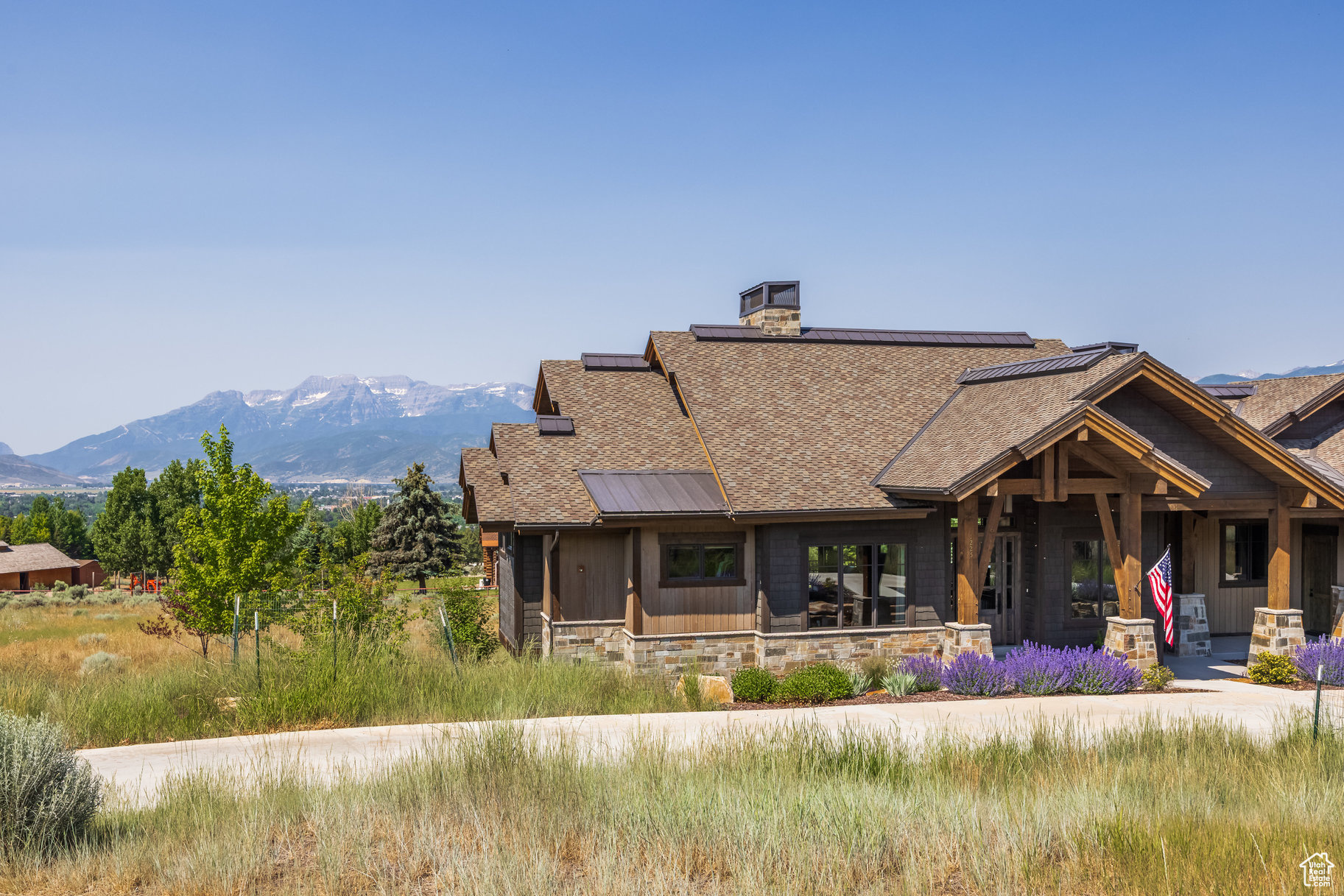 RED LEDGES - Residential