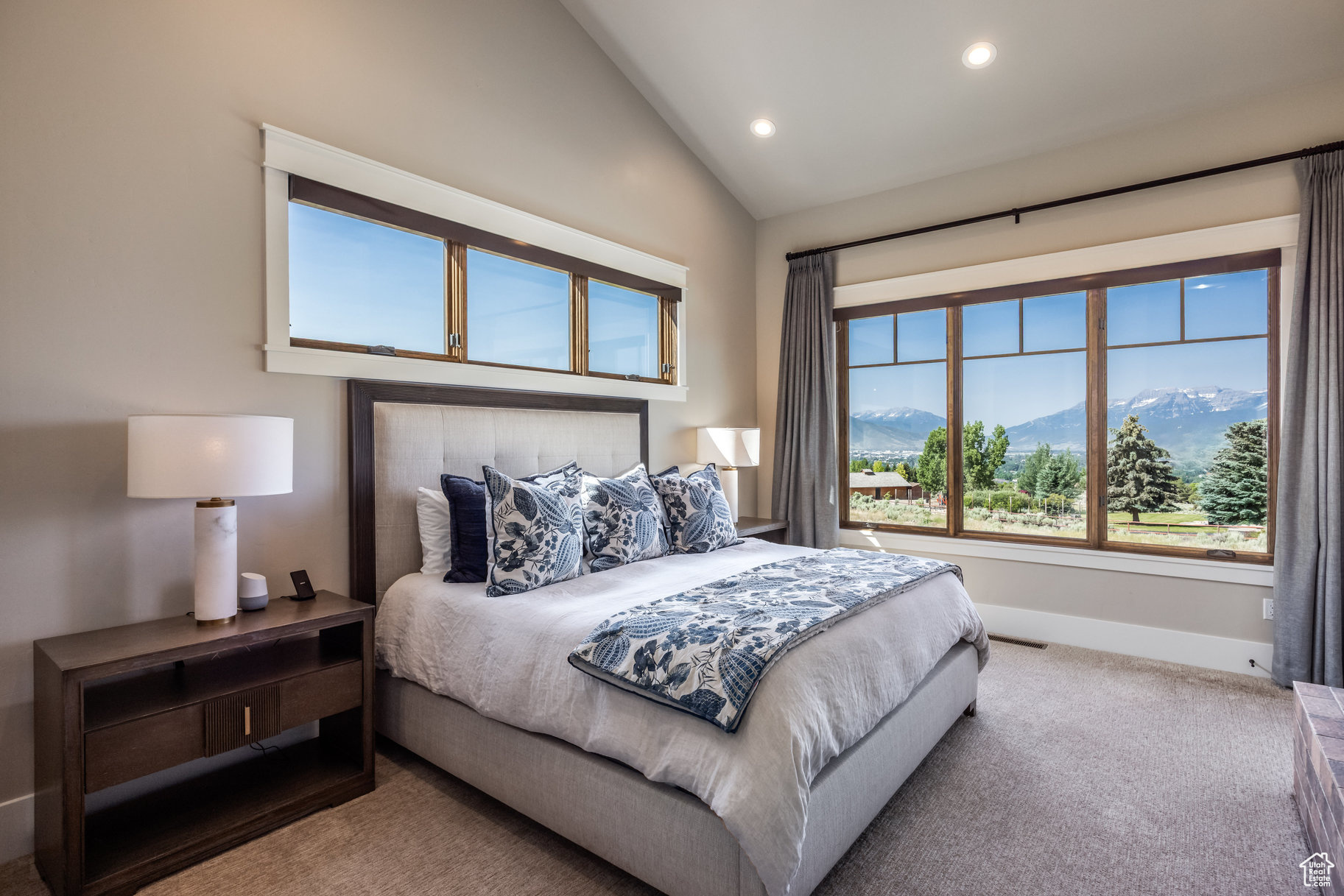 RED LEDGES - Residential