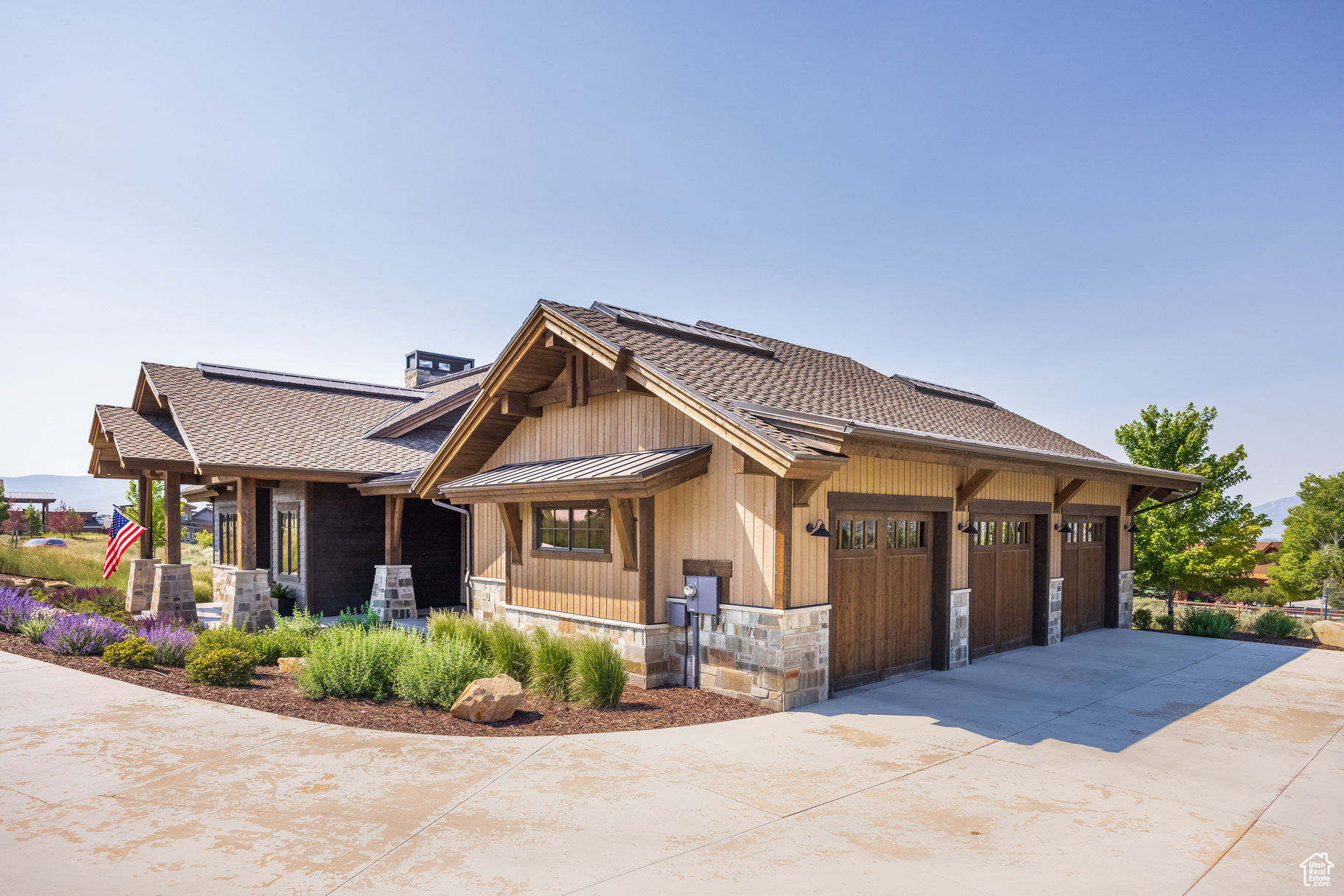 RED LEDGES - Residential