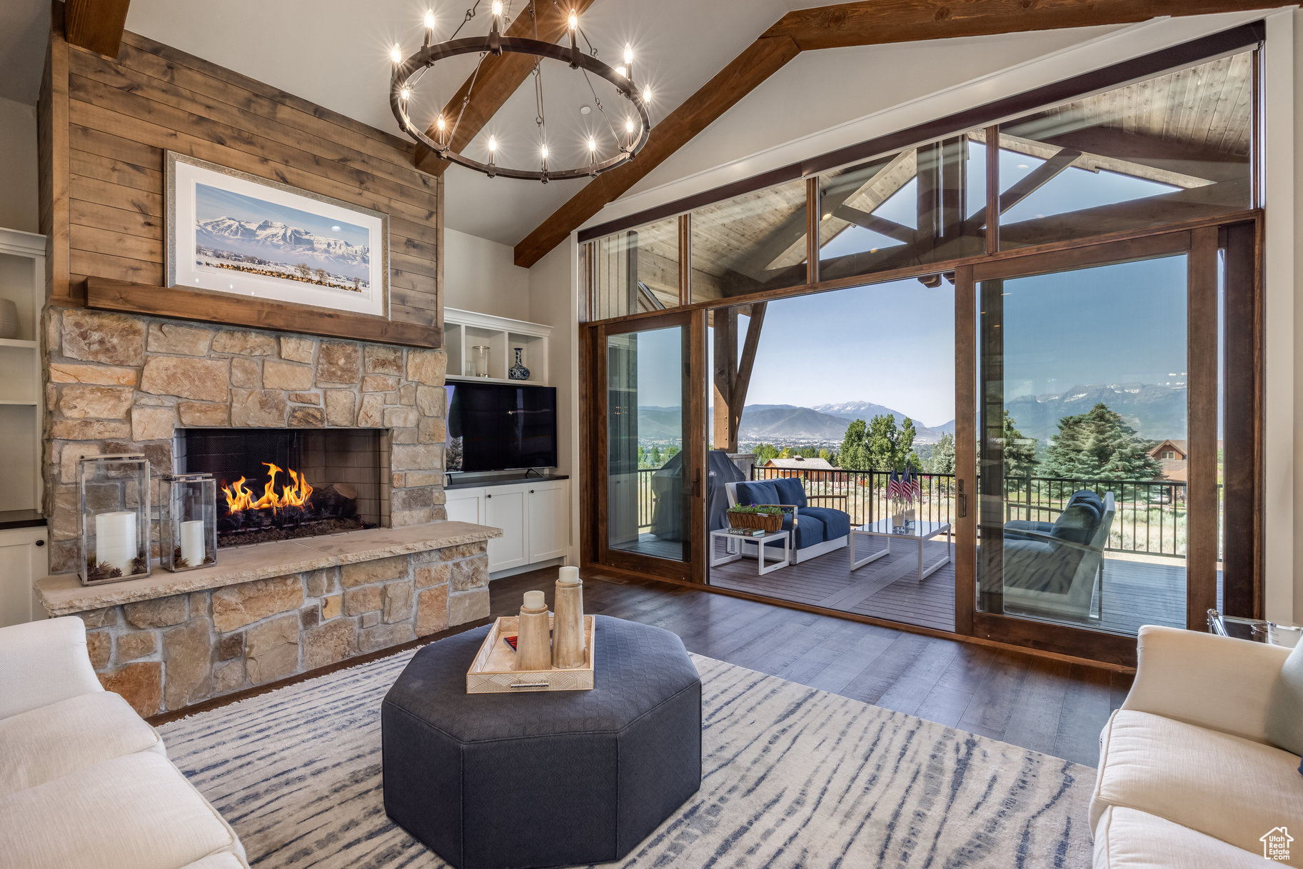 RED LEDGES - Residential