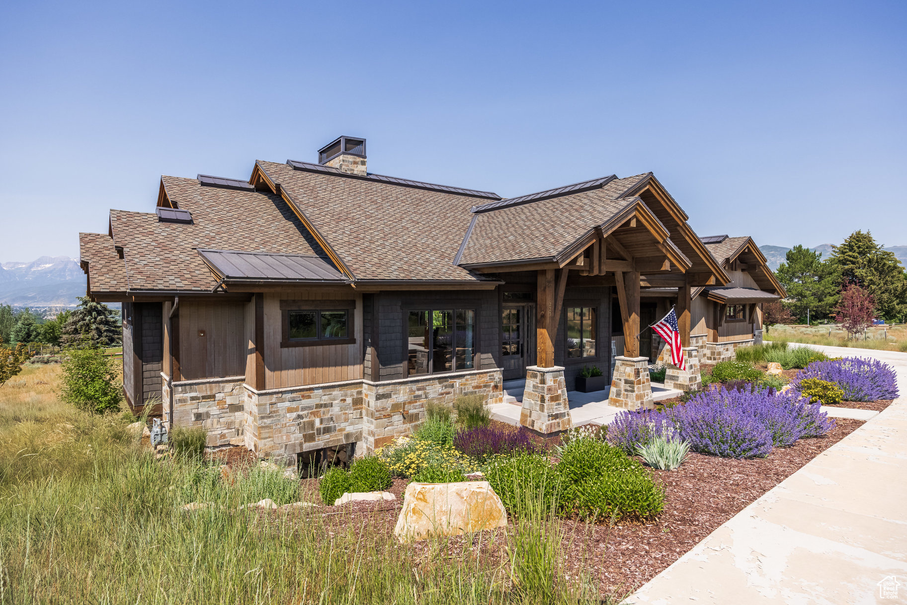 RED LEDGES - Residential