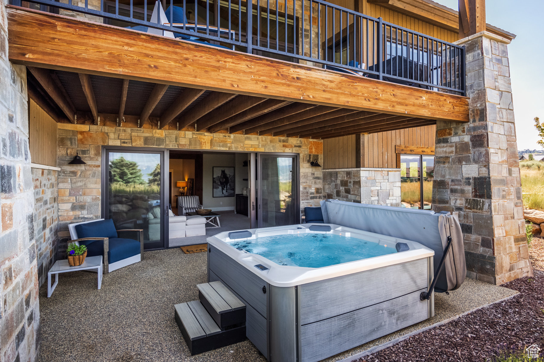 RED LEDGES - Residential