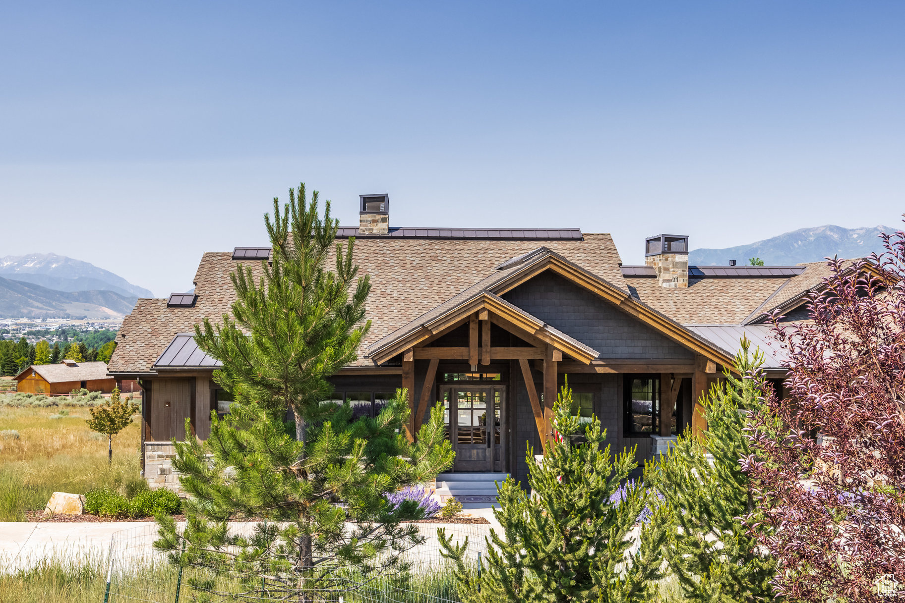 RED LEDGES - Residential