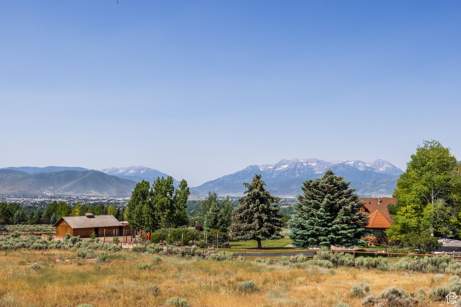 RED LEDGES - Residential