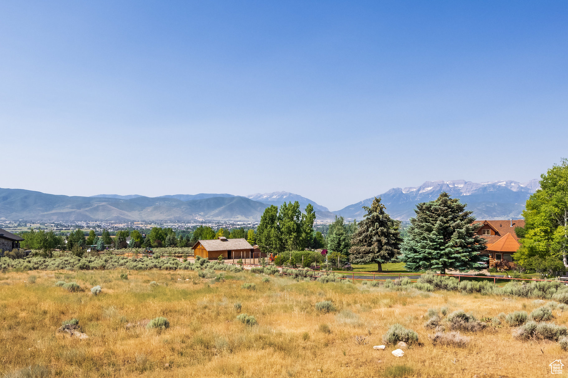 RED LEDGES - Residential