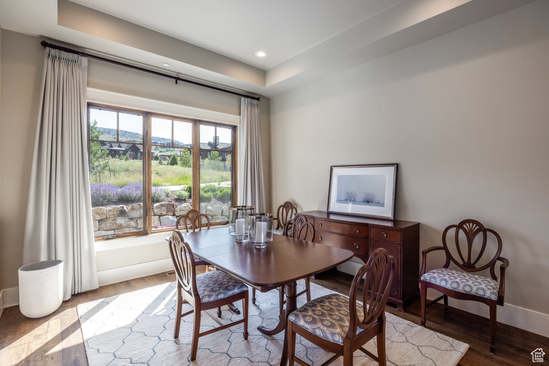 RED LEDGES - Residential