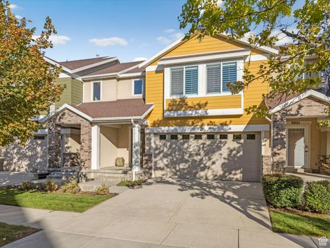 Photo of 9017 S HEIGHTS DR E, Sandy, UT 84094 (MLS # 2116654)