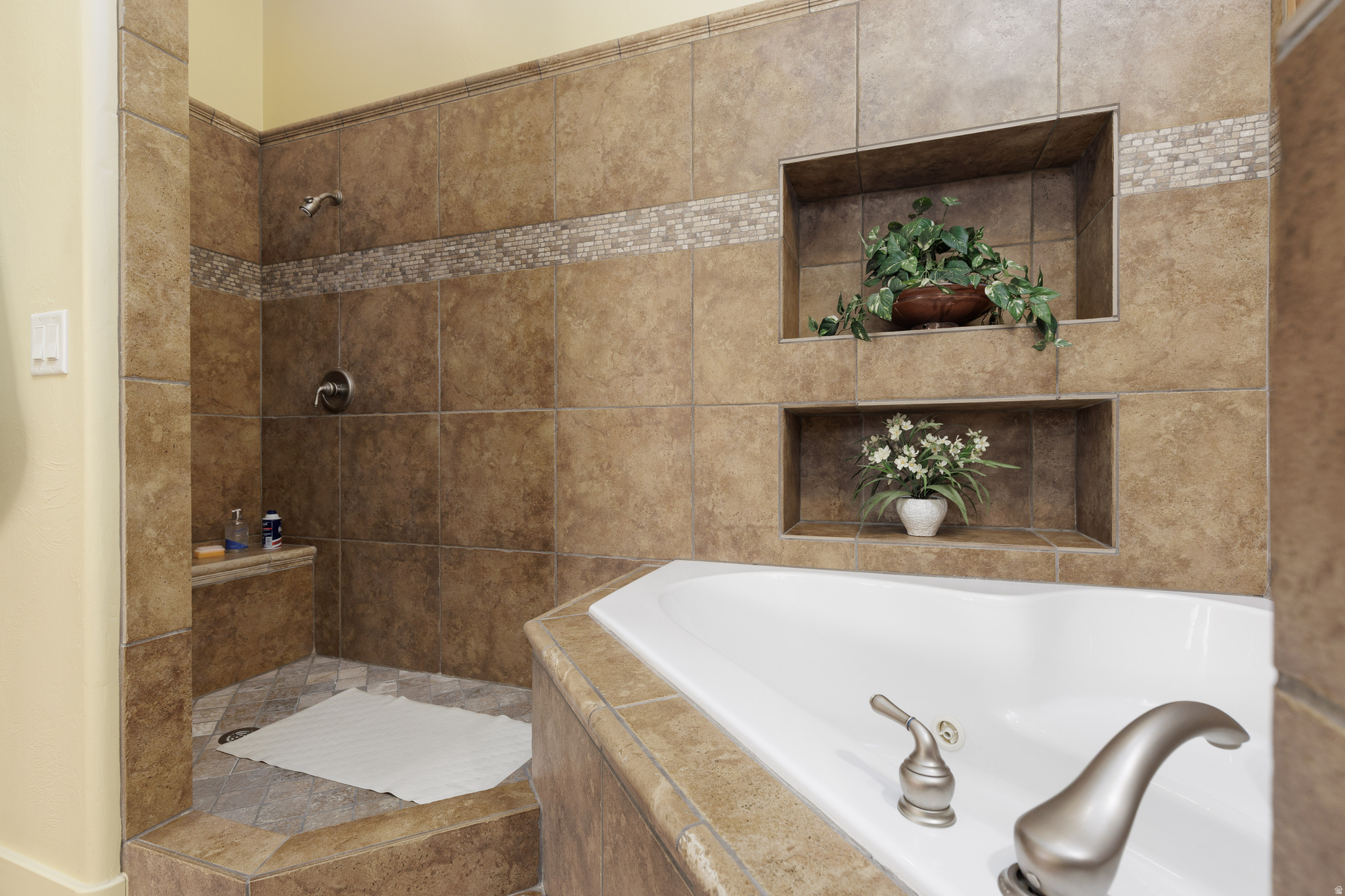 PINE BROOK 3 - Residential