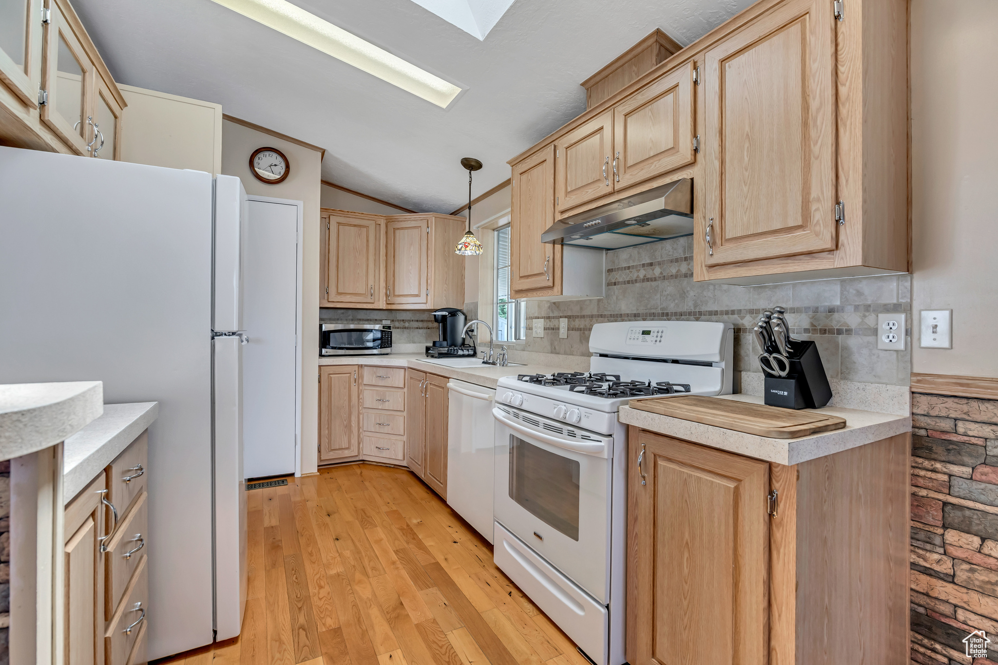 MAJESTIC MEADOWS - Residential