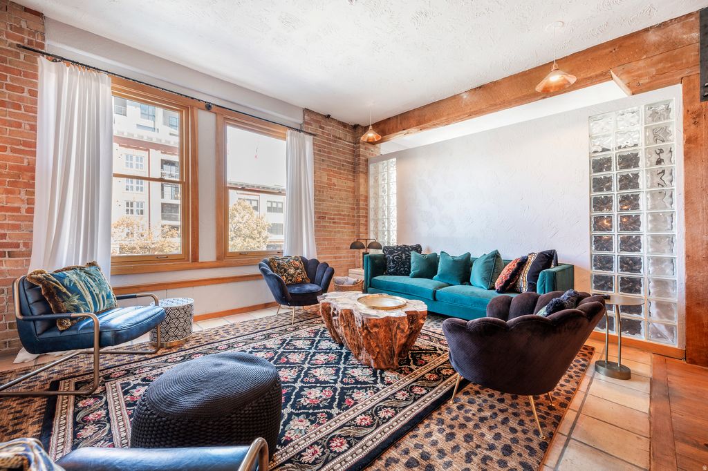 Photo of 327 W 200 S #208, Salt Lake City, UT 84108 (MLS # 2137217)